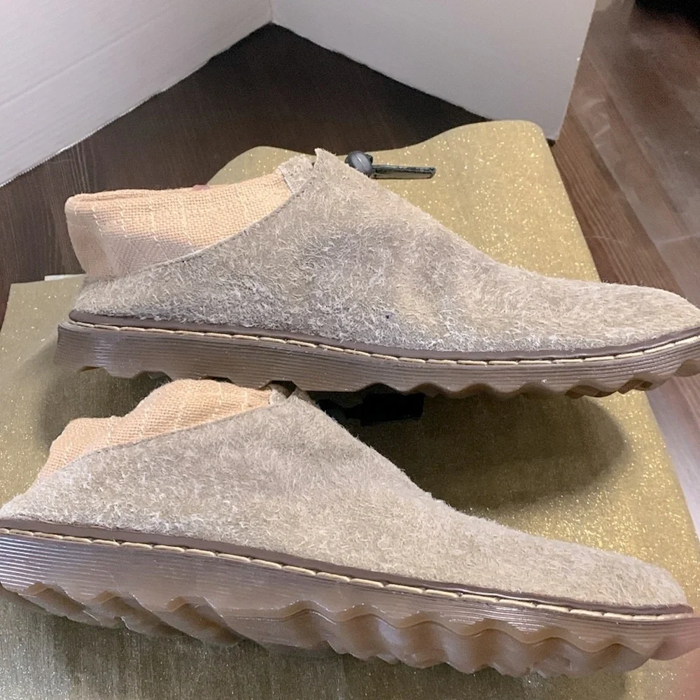 RARE NWOT DR. MARTENS Erica Moccasin Suede Canvas Shoes/Slipper 11277
